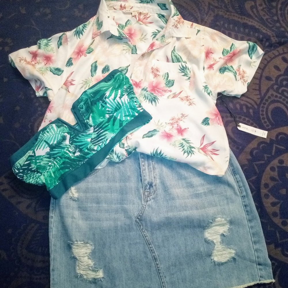 Vanilla Star Tropical Floral Cropped Button Down, Sz L - Picture 7 of 7